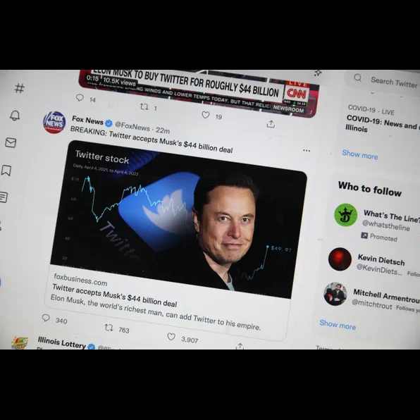 Elon Musk Visits Twitter HQ Carrying A Sink