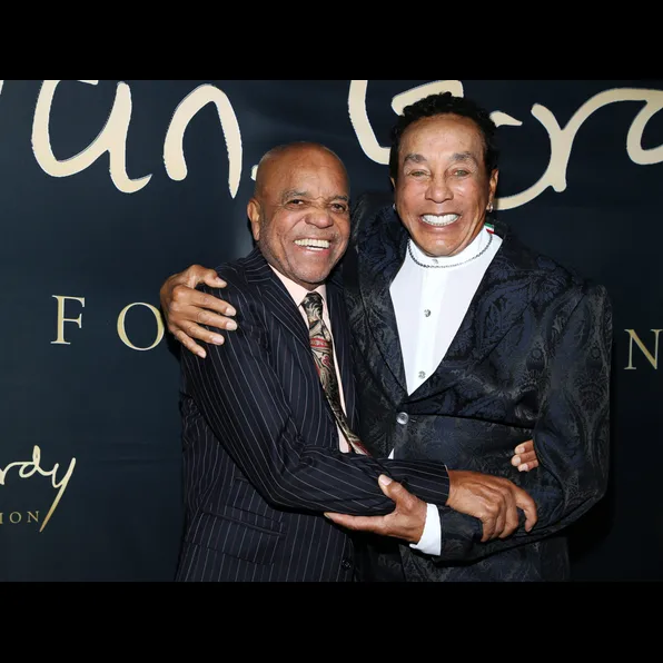 smokey robinson net worth 2025 Image 9