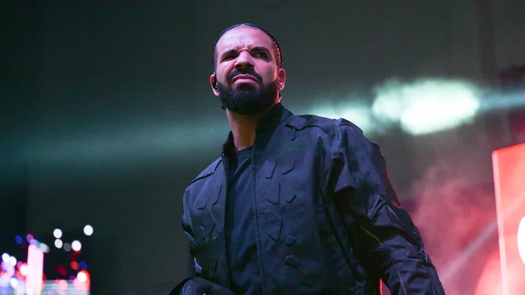 Drake Hires Marching Band To Perform Outside Magic City In Grand Effort ...