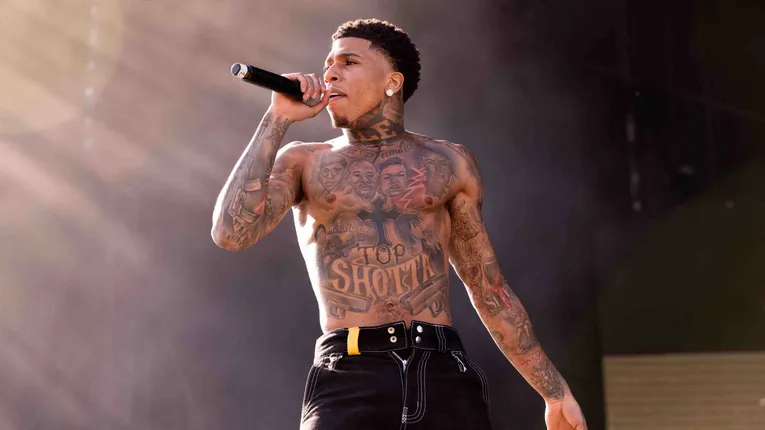 NLE Choppa Shows Off The Bras He's Collected On Tour