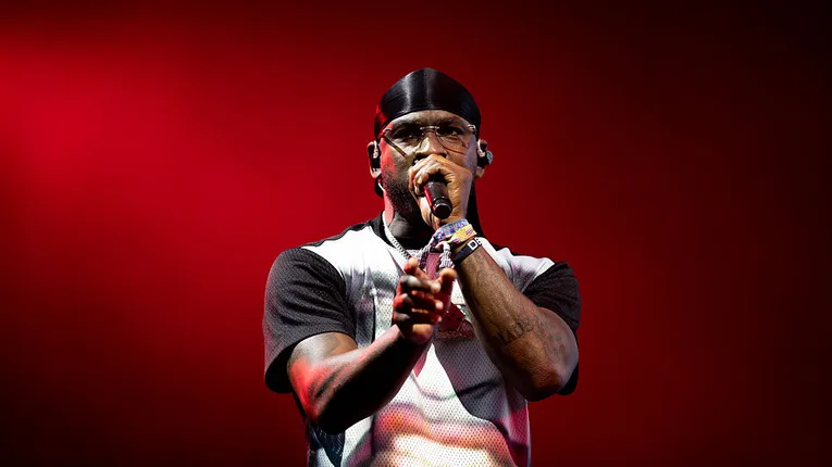 Skepta Claims U.K. Rappers Can Beat Americans In A Rap Battle