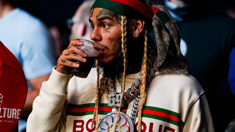 6ix9ine Wants To Risk Life In Prison To Get Revenge On Men Who Jumped Him