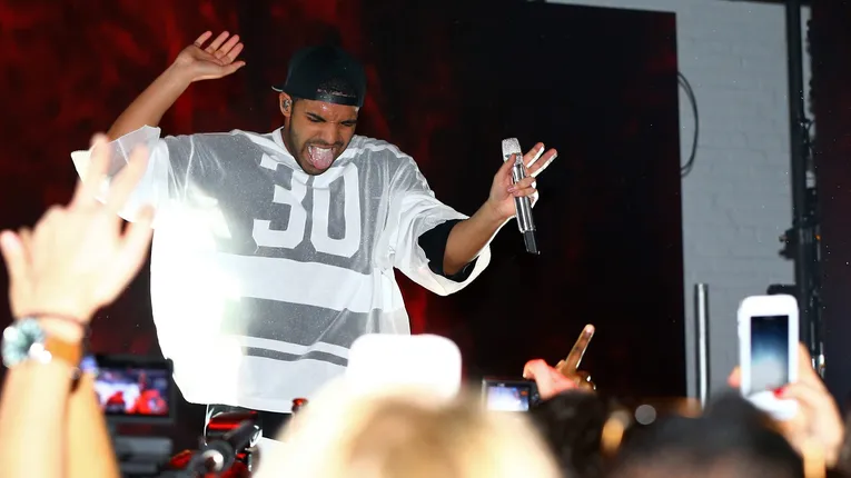 Drake Sports New Look While Dropping Another Cryptic IG Caption