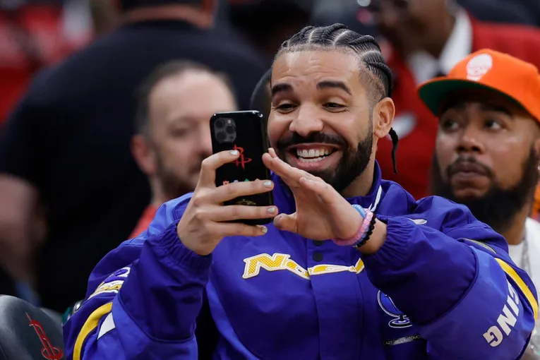 Drake Might've Referenced Kendrick Lamar's Wife Cheating On Him Years