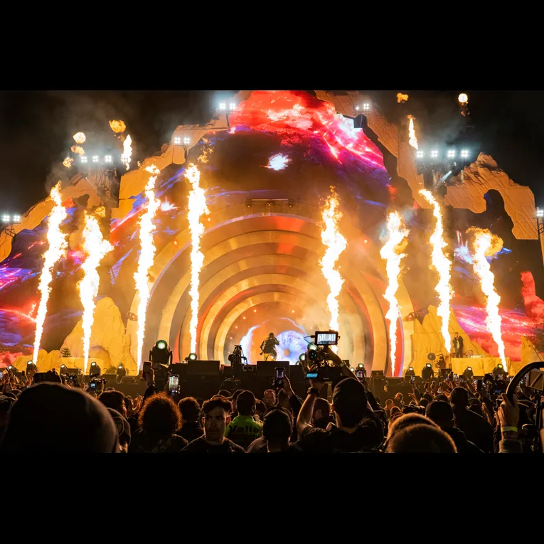 Travis Scott & Live Nation Settle Lawsuit With Third Family Over ...