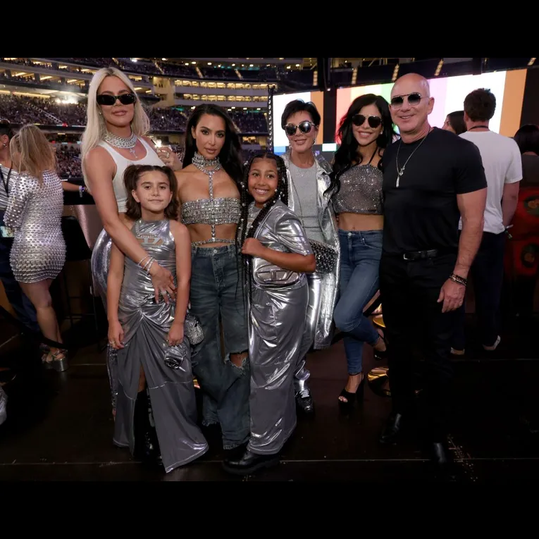 Kim Kardashian Poses With Jeff Bezos At Beyonce’s Renaissance World