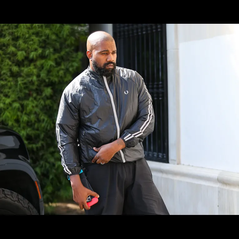 Kanye West Allegedly Expressed Insecurity Over His Small Penis, Lawsuit ...