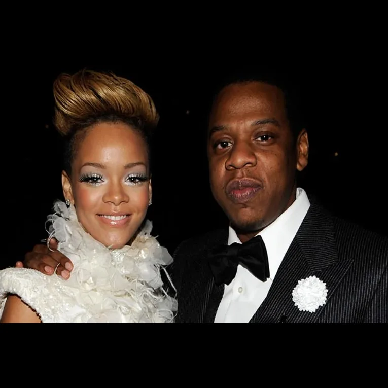 Team Roc Rihanna Reportedly Leaves Def Jam, Signs With Roc Nation