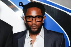 Kendrick Lamar Breaks The Internet With Drake & J. Cole Diss: See What