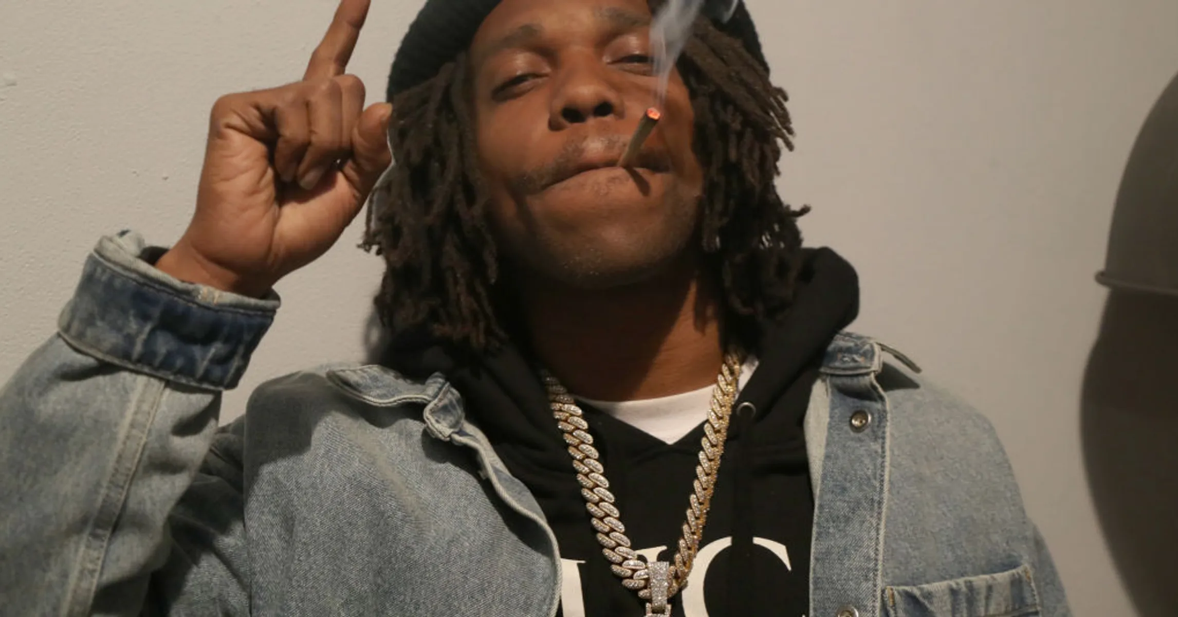 Curreny Gets Paid In Weed To Perform Specific Song