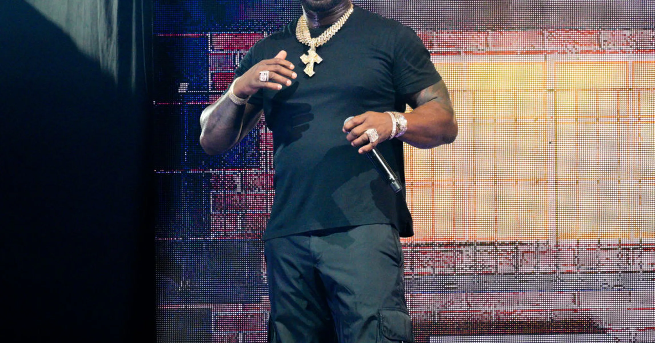 50 Cent Injured Stunt Performer While Filming "Expendables 4"