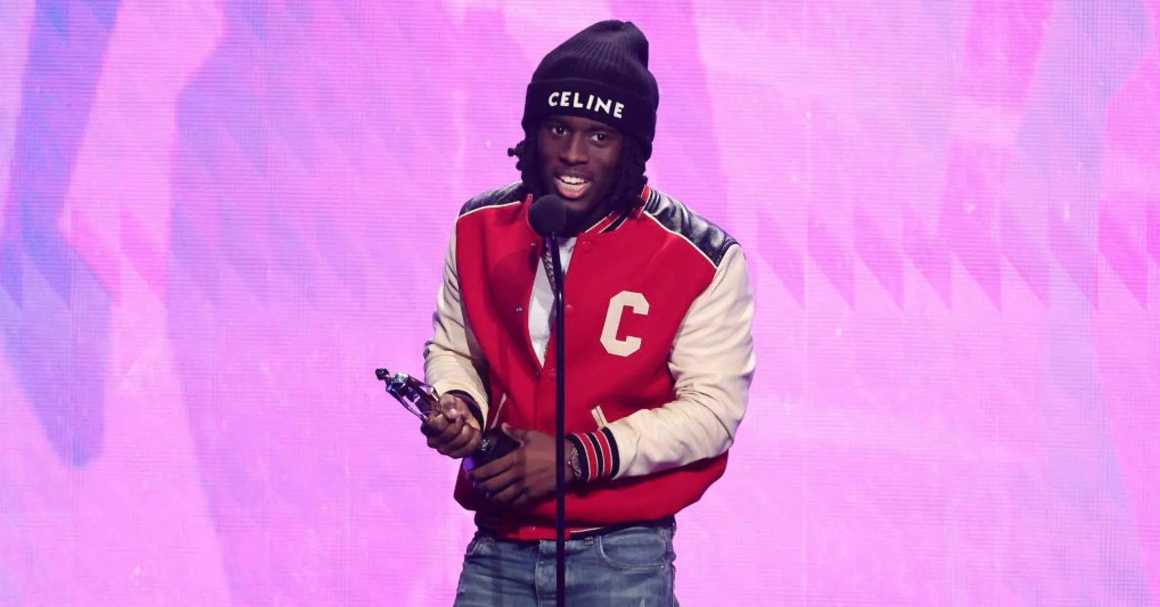 Kai Cenat Does &ldquo;Spiderman&rdquo; Skit With Zendaya Lookalike: Watch