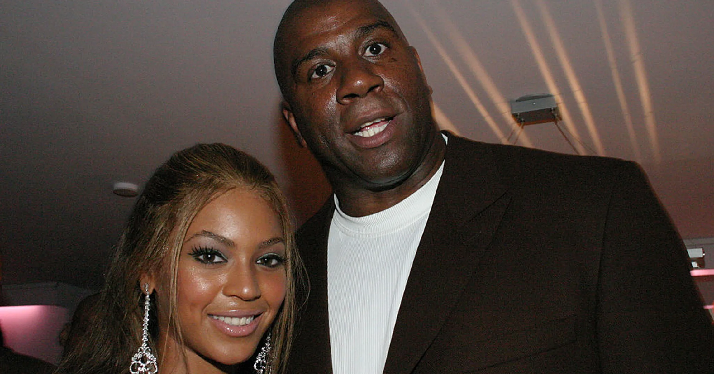 Magic Johnson Praises 