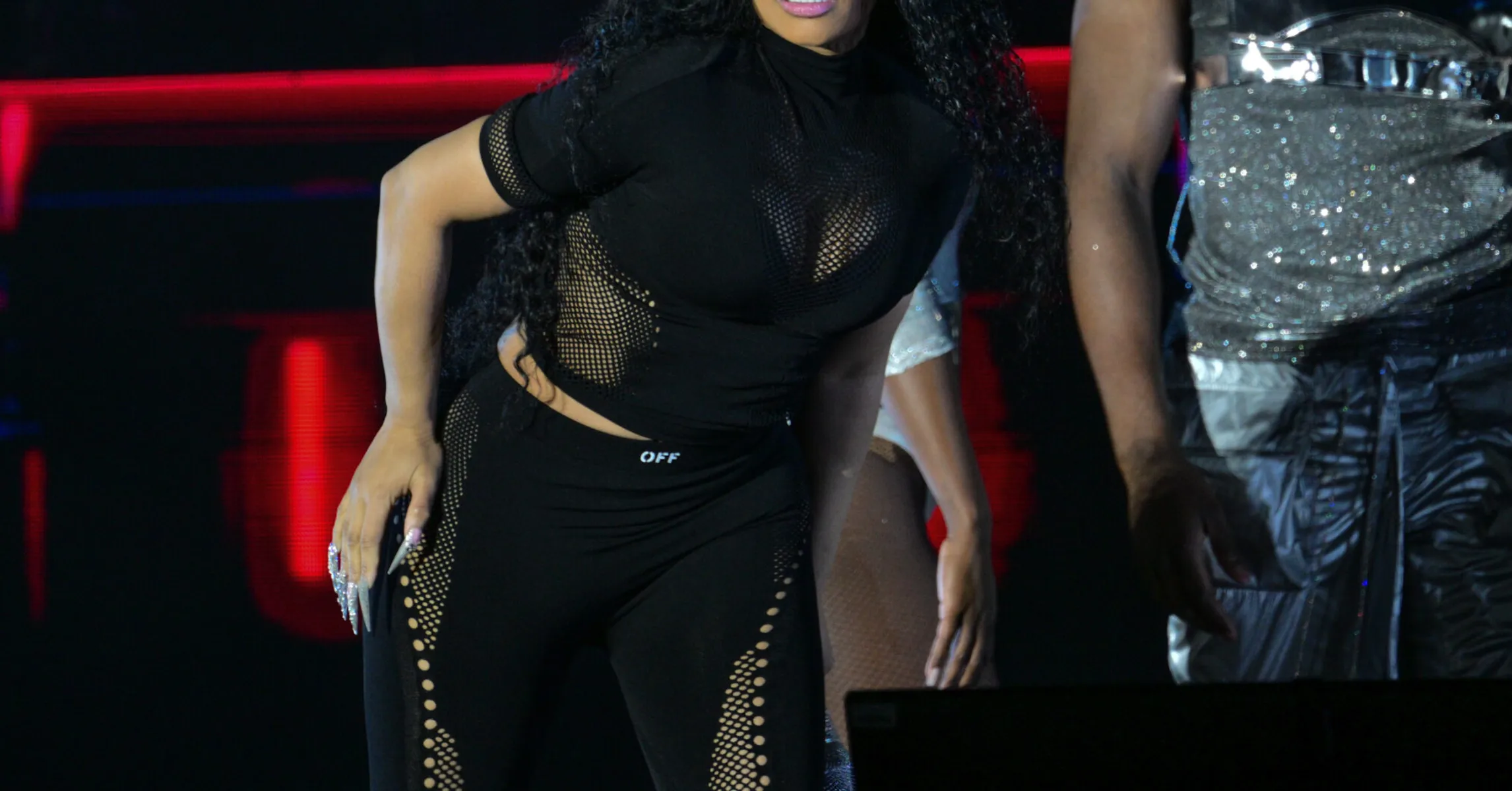 Nicki Minaj visual data 3