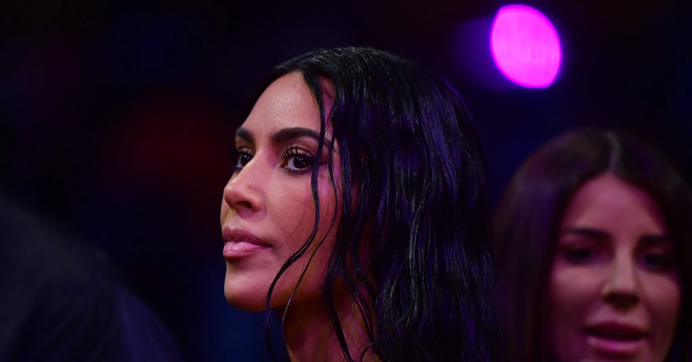キム・カーダシアンは、パリの強盗中に彼女の人生を恐れていることを思い出します