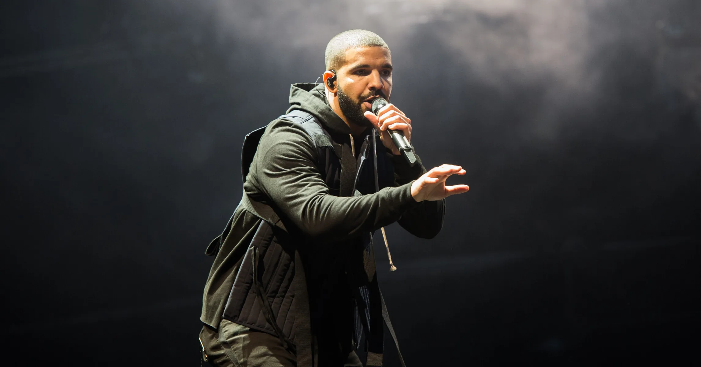 Drake Allegedly Tried To Fly Out Summer Walker After Hearing Someone Else Liked Her