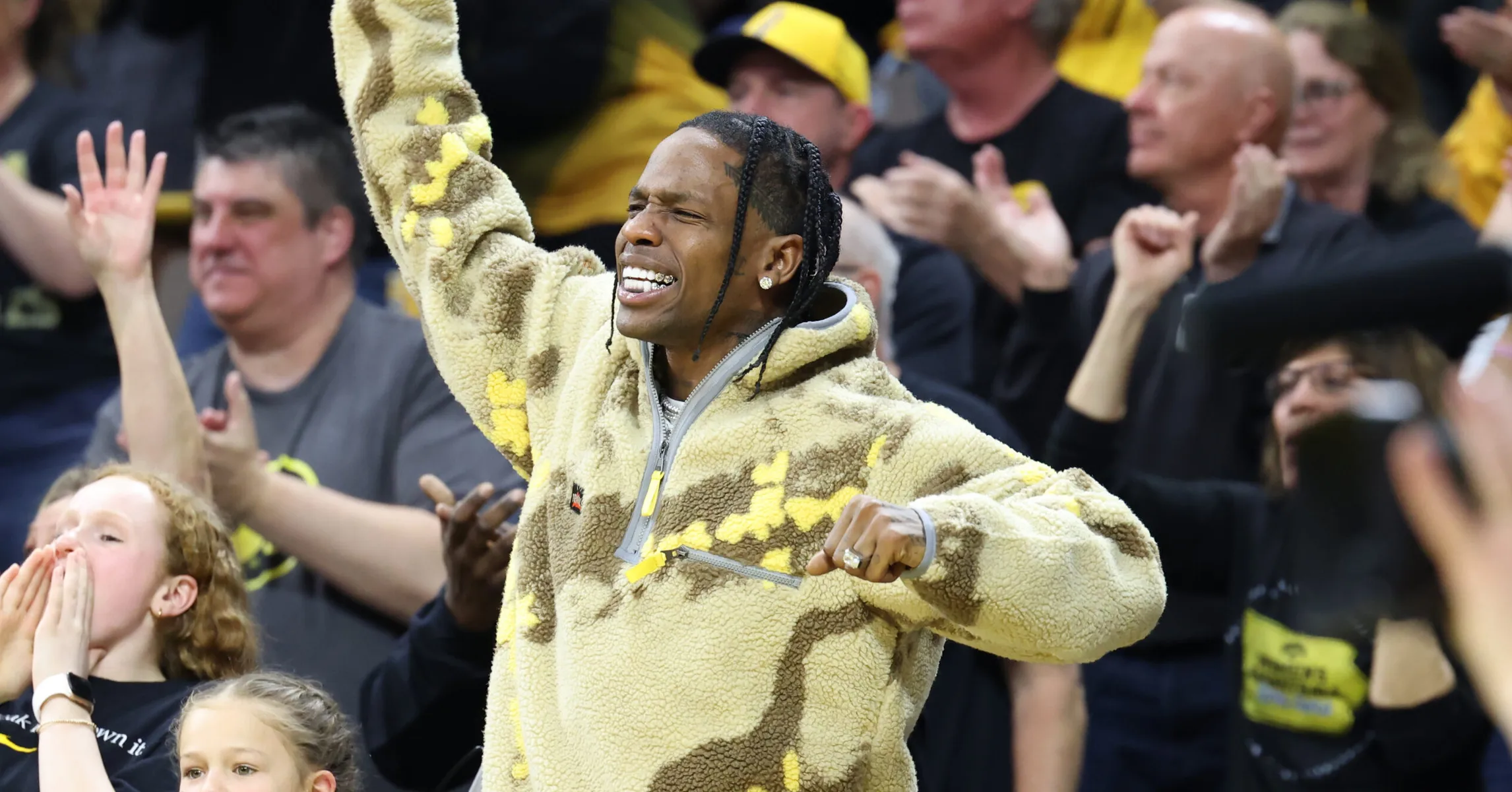 Travis Scott And His Air Jordan 1 Low Break A Sneaker Raffle Record