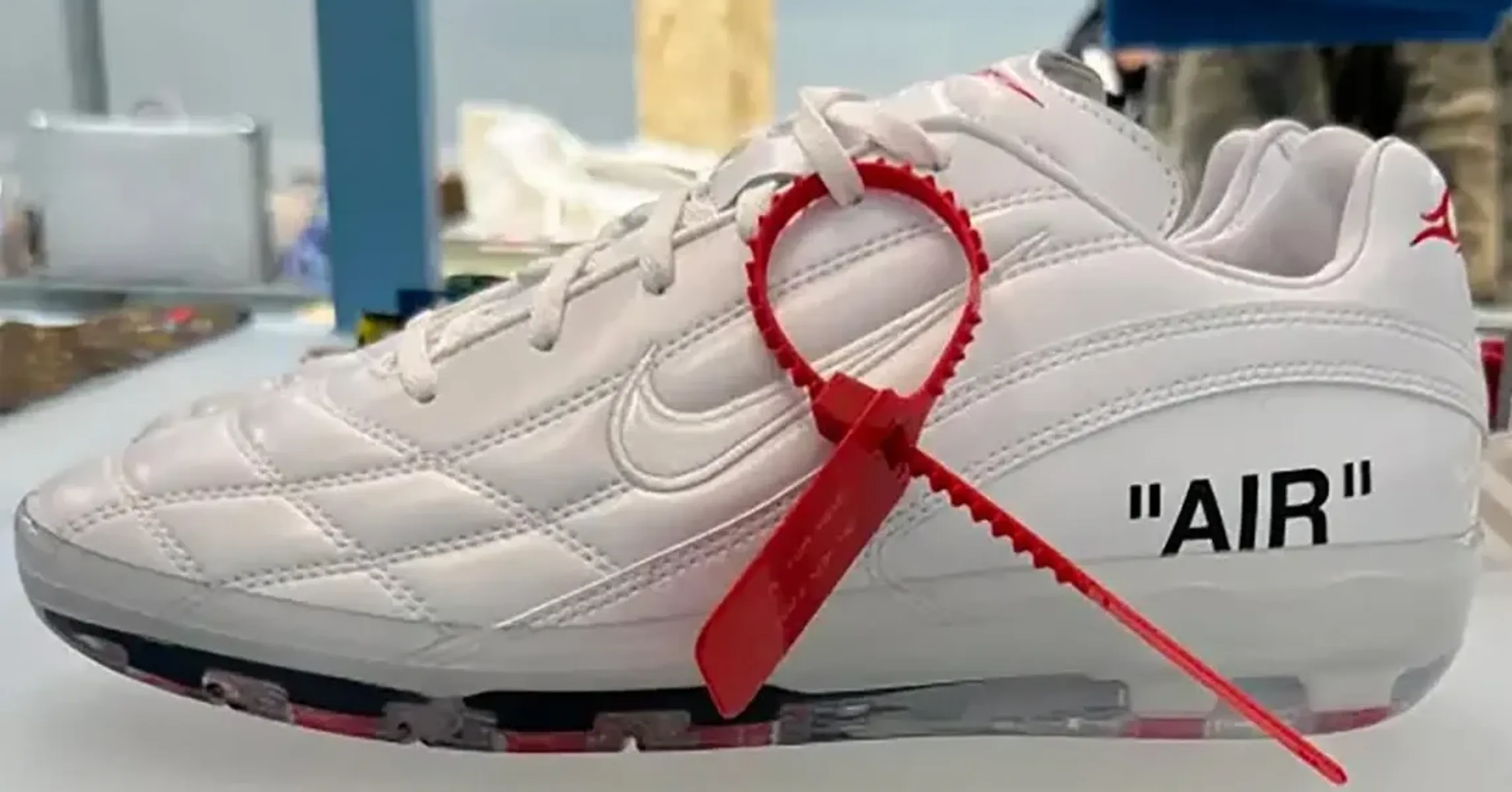 Off White x Nike Cryoshot “Virgil Abloh Archives” Taps Into Soccer