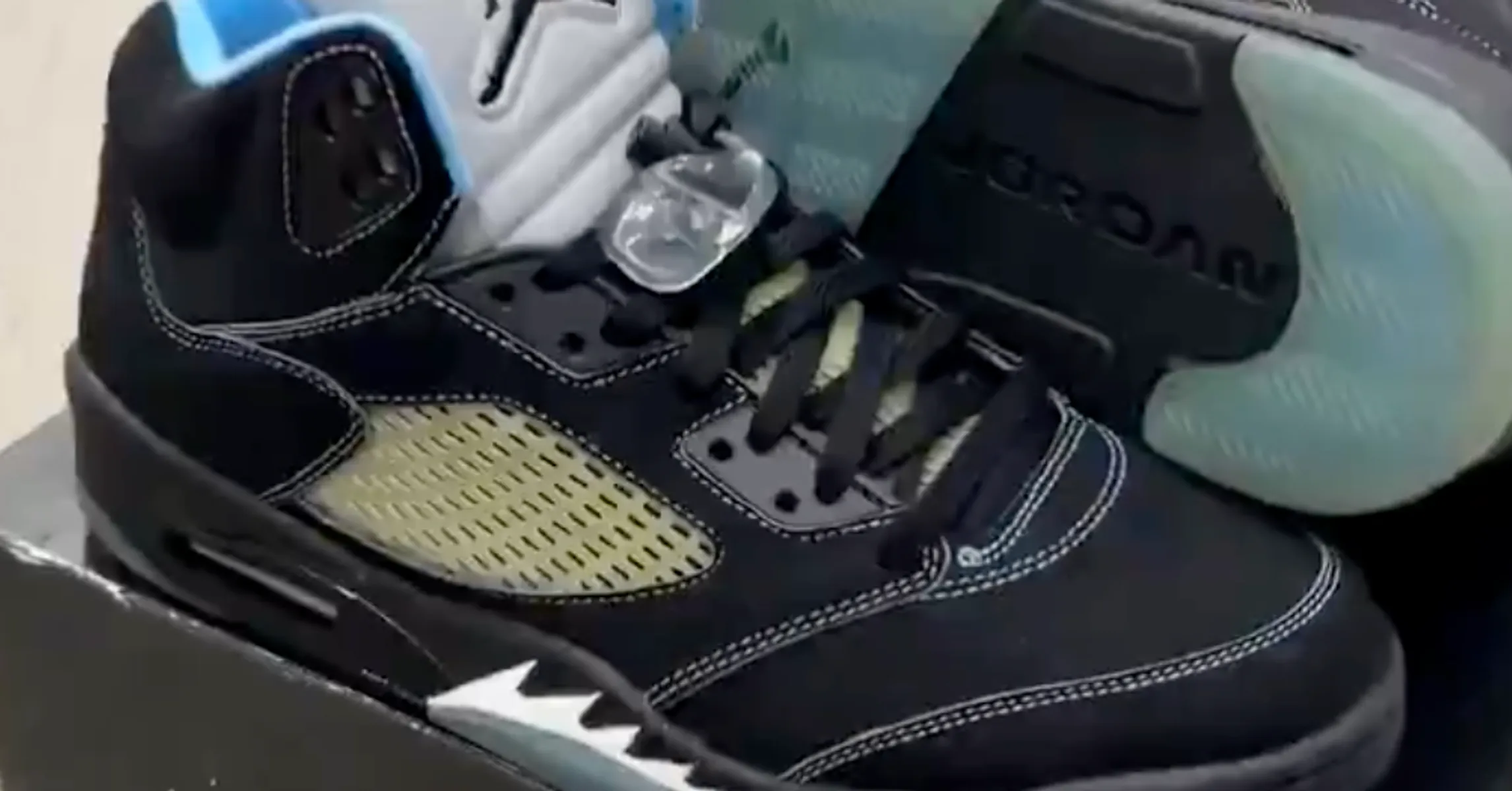 Exclusive Look At Unboxing The Air Jordan 5 “Black/University Blue”