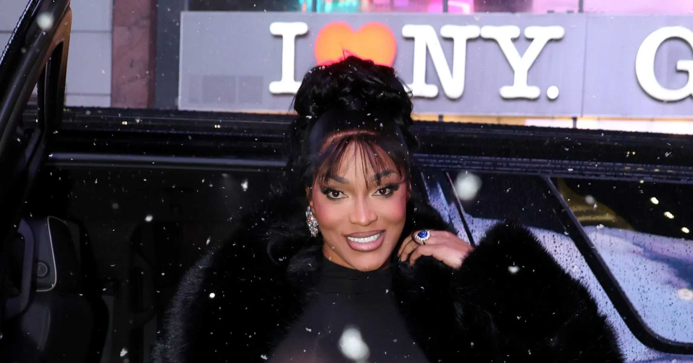 Joseline Hernandez Flaunts Baby Bump Amid Fake Pregnancy Rumors