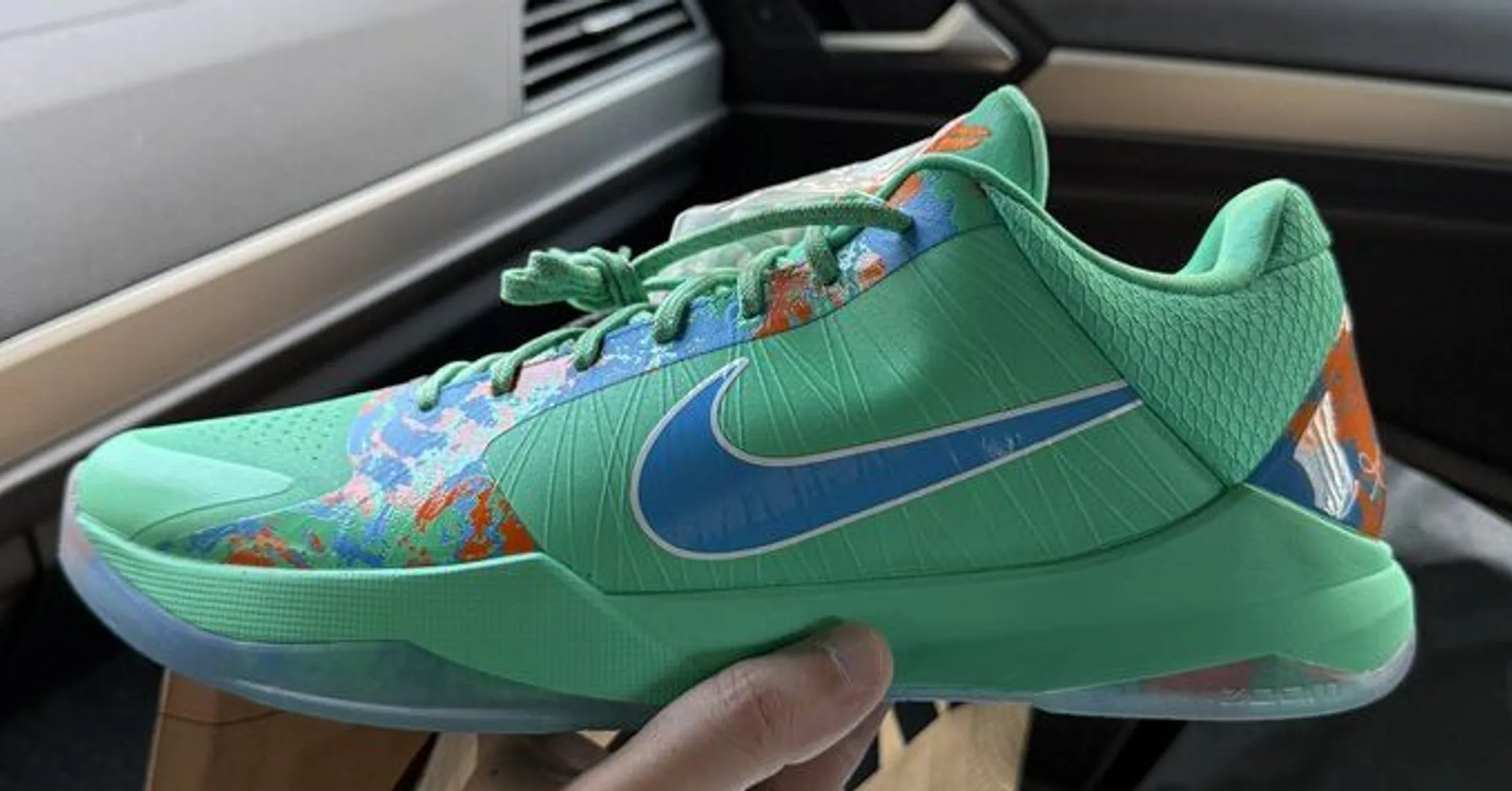 Lines Wrapped Around The Block For Jalen Brunson’s Nike Kobe 5 “NY vs. NY”