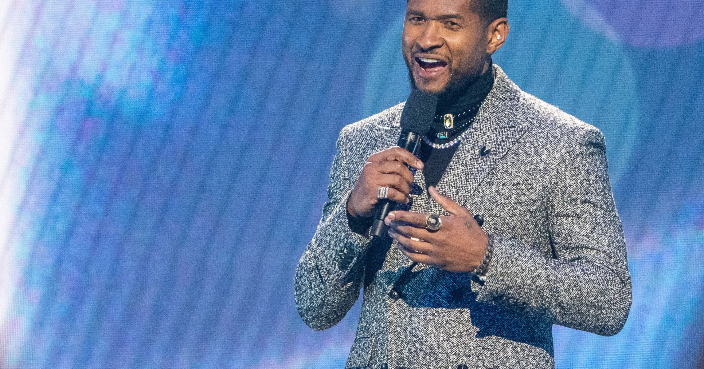 Usher & Chris Brown Expand The R&B Tour With New Tour Dates