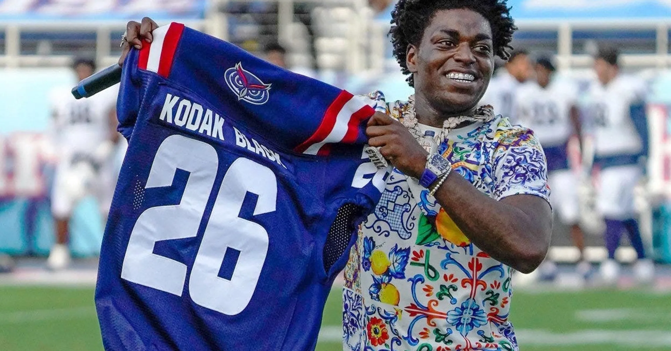 Kodak Black Turns Himself In To Police In Newly Surfaced Video