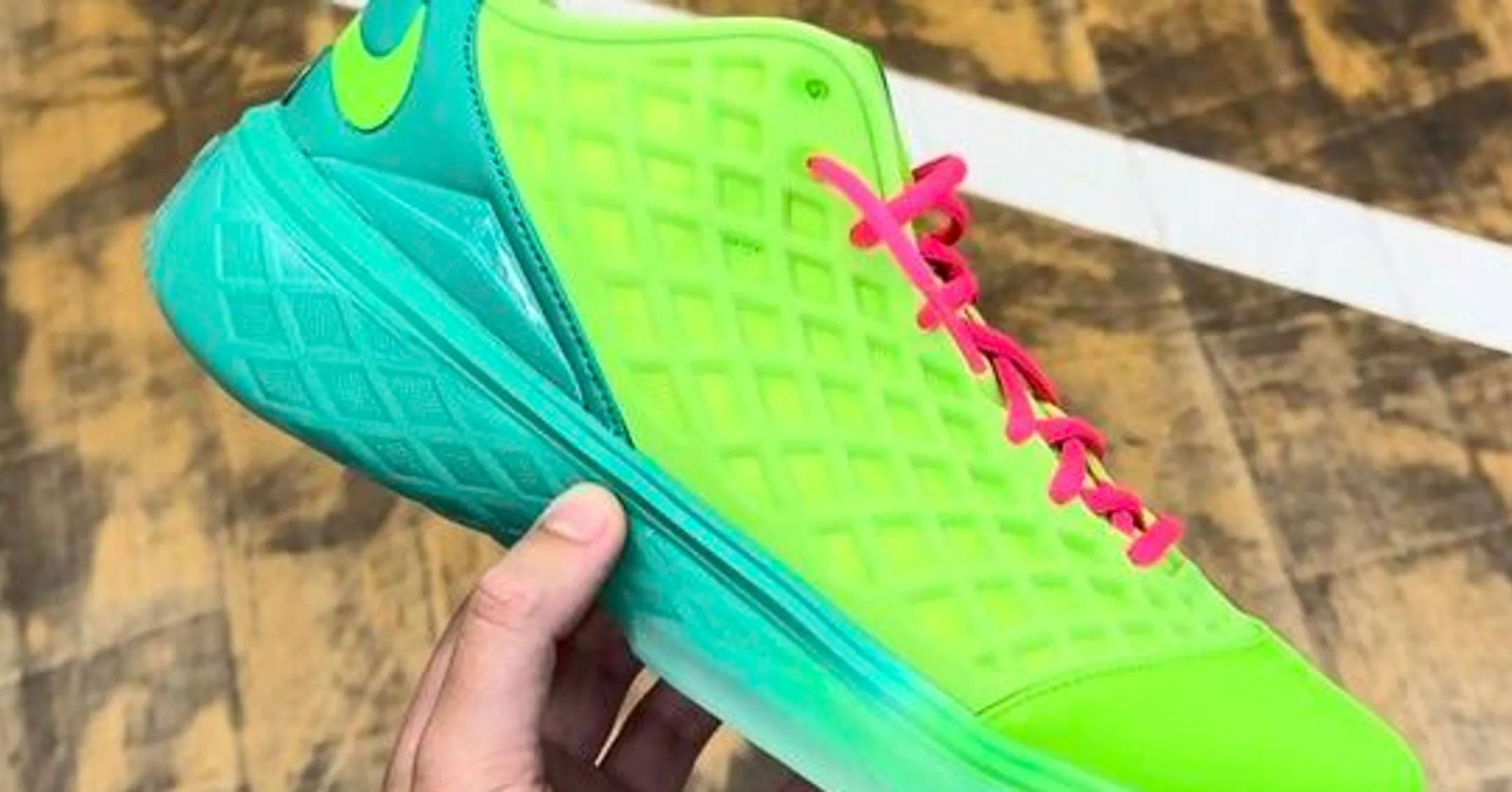 The Iconic “Grinch” Colorway Is Coming To The Kobe 3