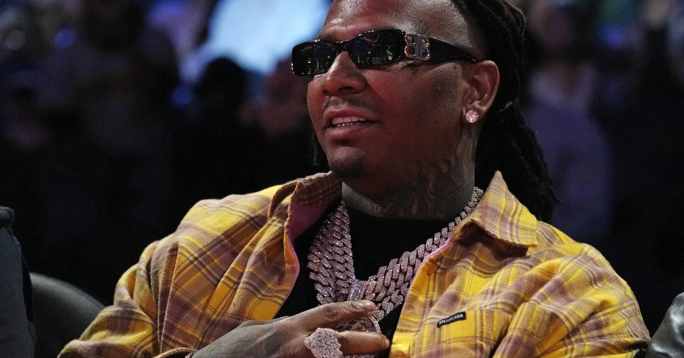 Moneybagg Yo Kicks Women Out Of His VIP Club Section With Ari Fletcher