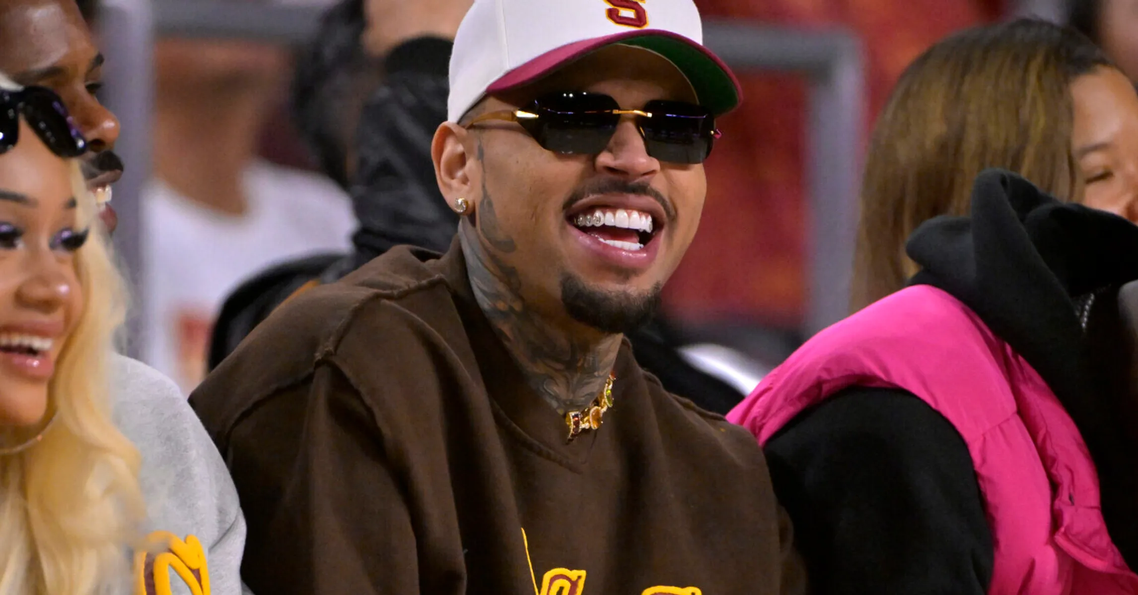 Chris Brown Laughs Off Lionel Richie’s Joke About Him & Usher