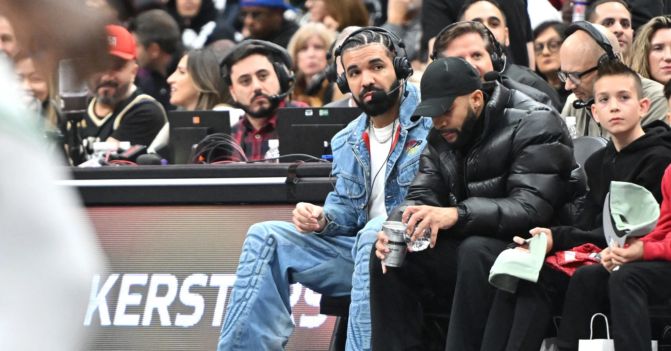 Drake To Battle Megan Thee Stallion, Cardi B, & Travis Scott At The VMAs