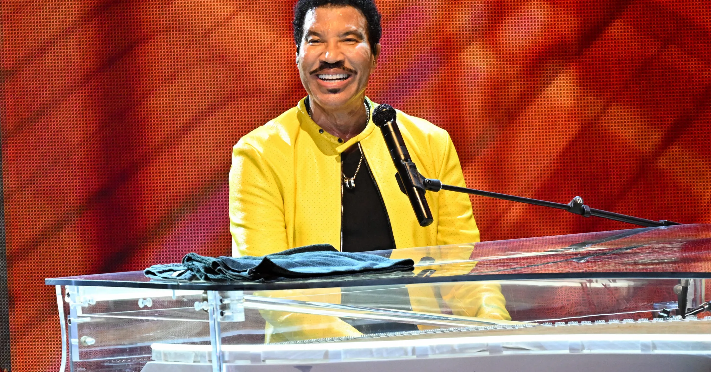 Lionel Richie Had Some Harsh Words For Chris Brown & Usher