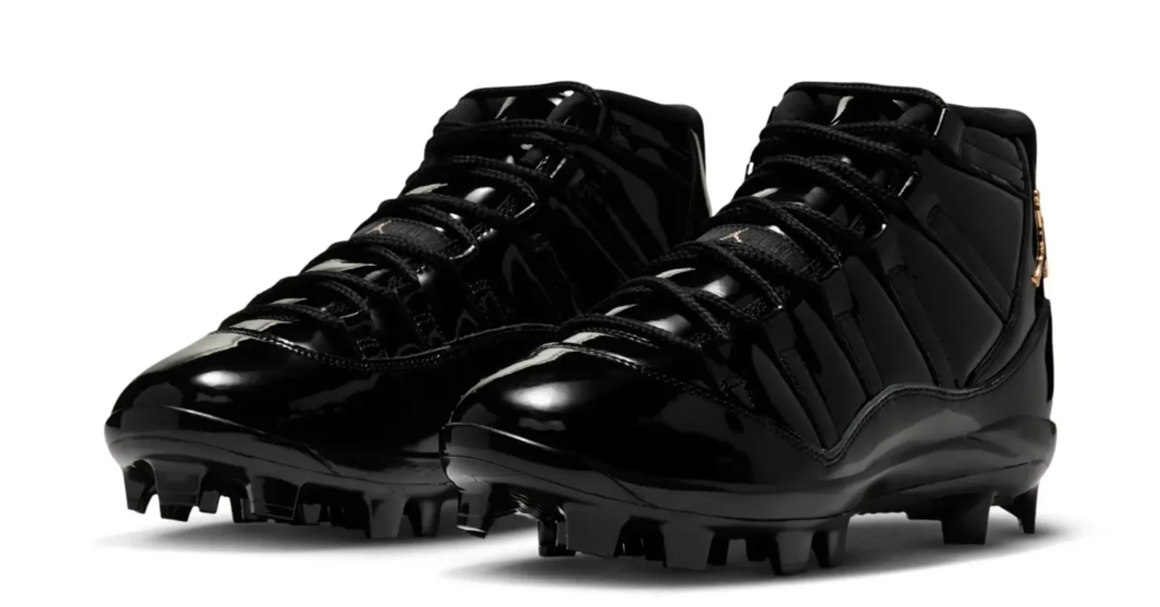 Air Jordan 11 MCS “Black/Metallic Gold” Gets A Fall Release