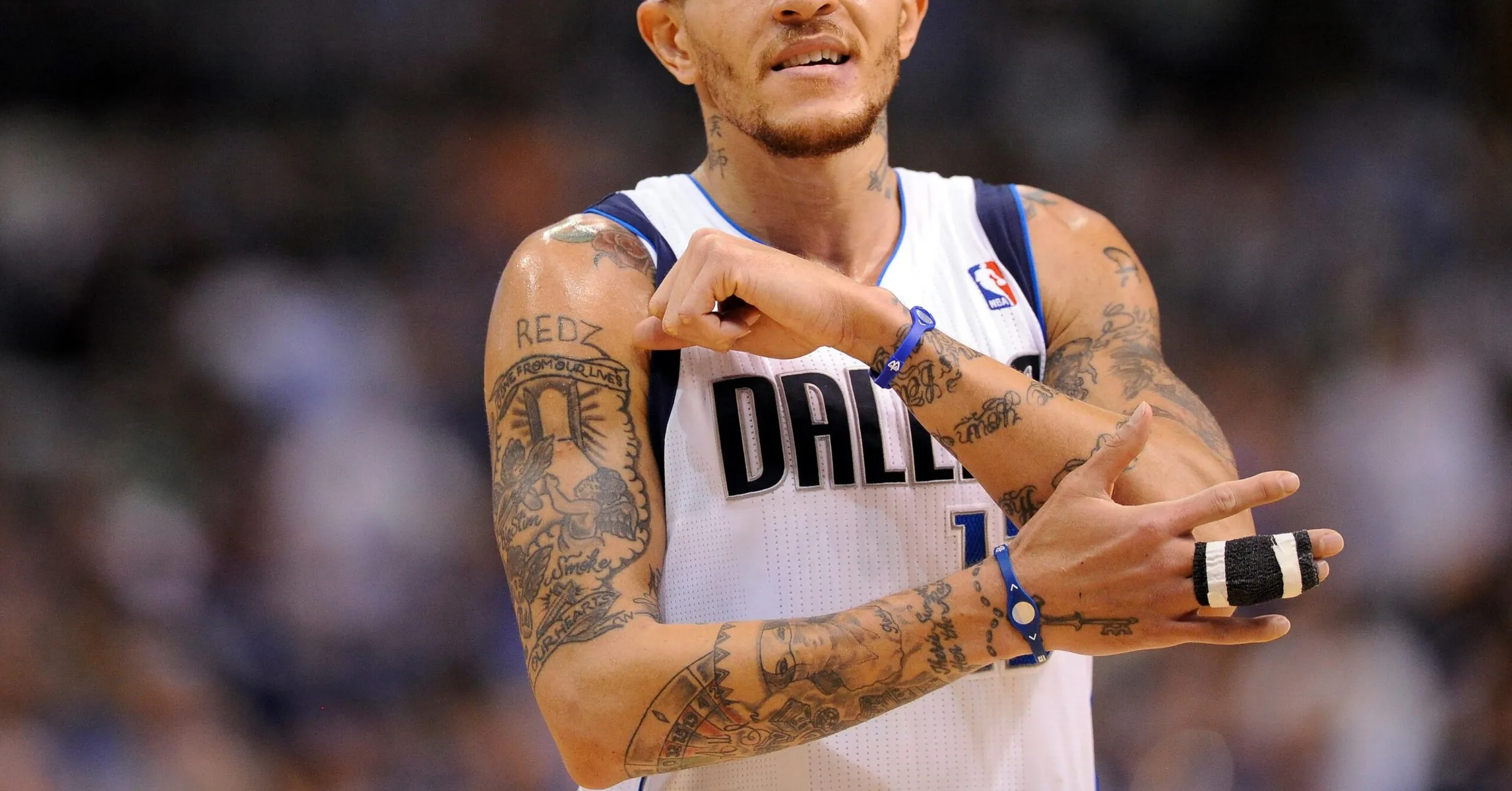 Delonte West Emotional As N3on Buys Him A Brand New Maserati