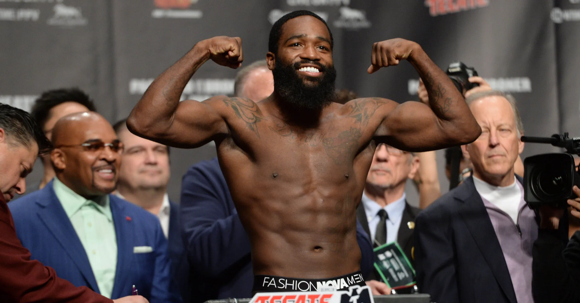 Adrien Broner Detained By Police While Livestreaming, Immediately Starts Dancing