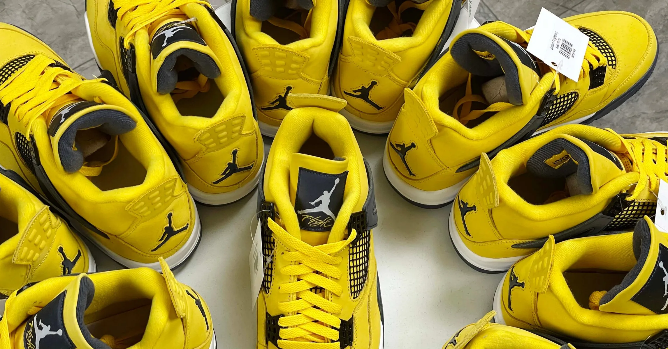 Top 10 Halloween Air Jordan 4 Colorways