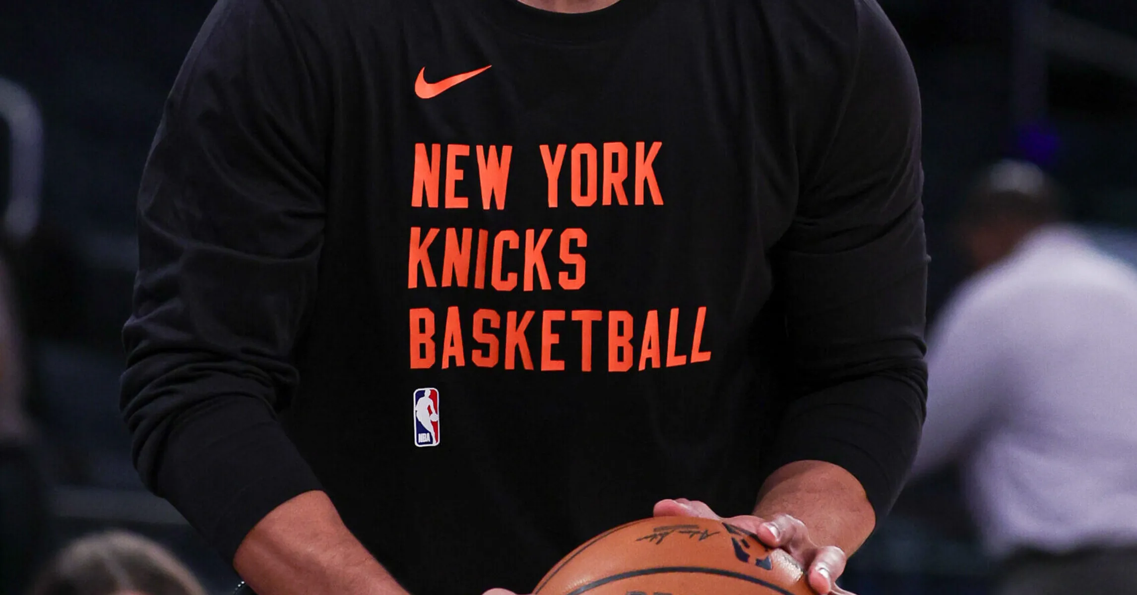 Knicks Trick Employees With Fake Championship Ring Offer