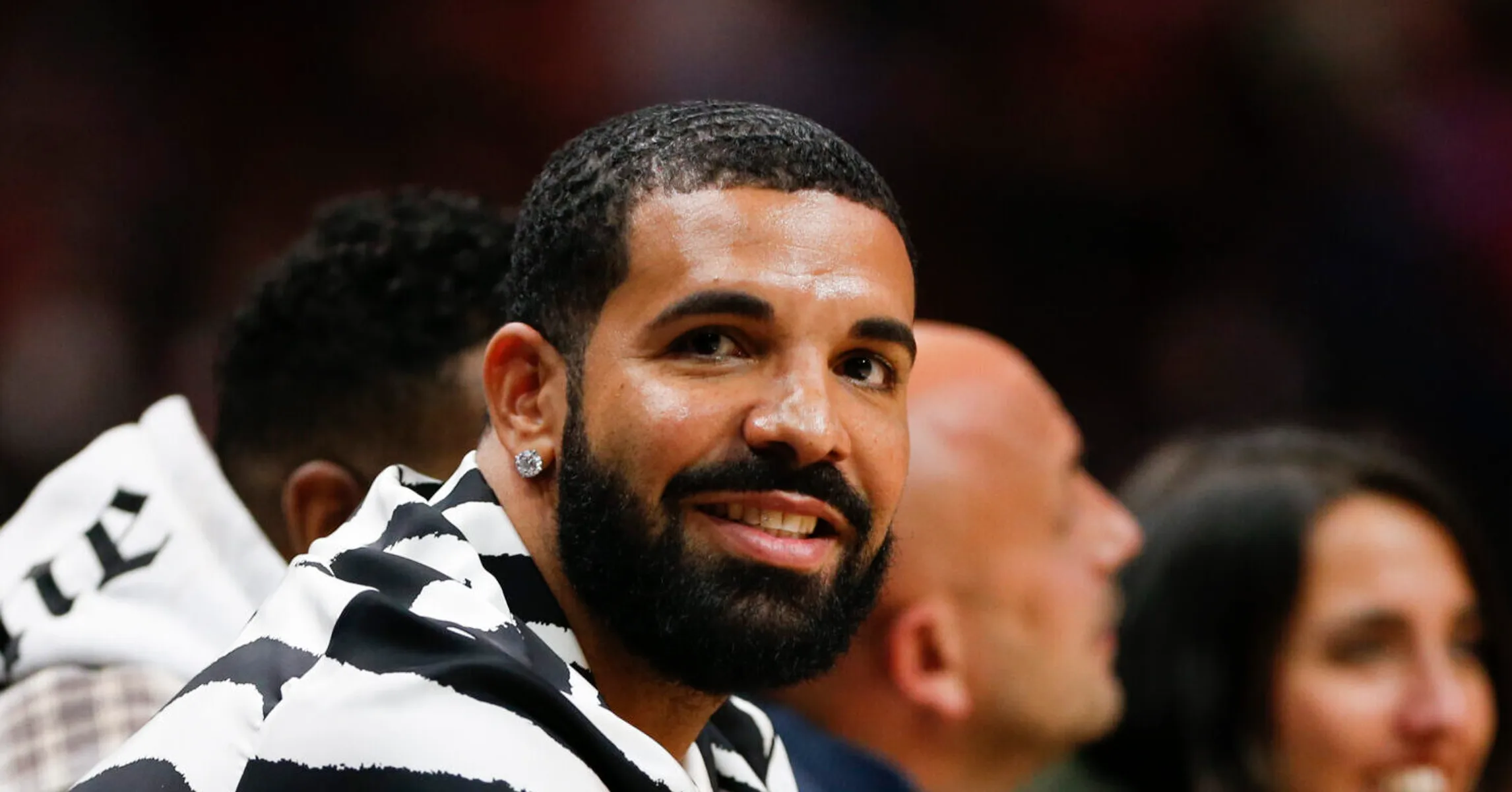 Drake’s 40th Birthday Bash Gives Guests A Shot At $1 Million