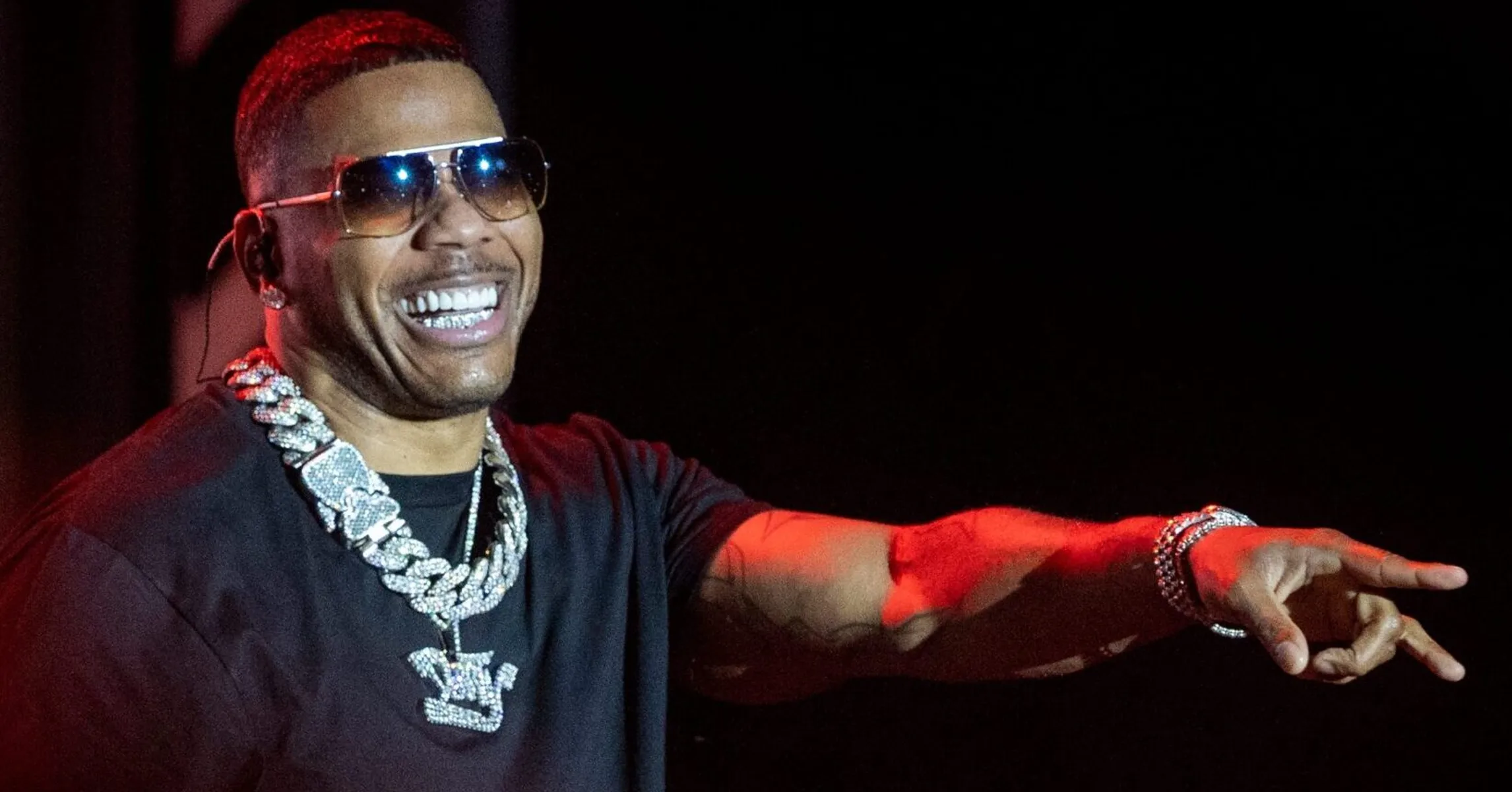 Nelly Recalls Taylor Swift Paying Him $50K In A McDonald’s Bag