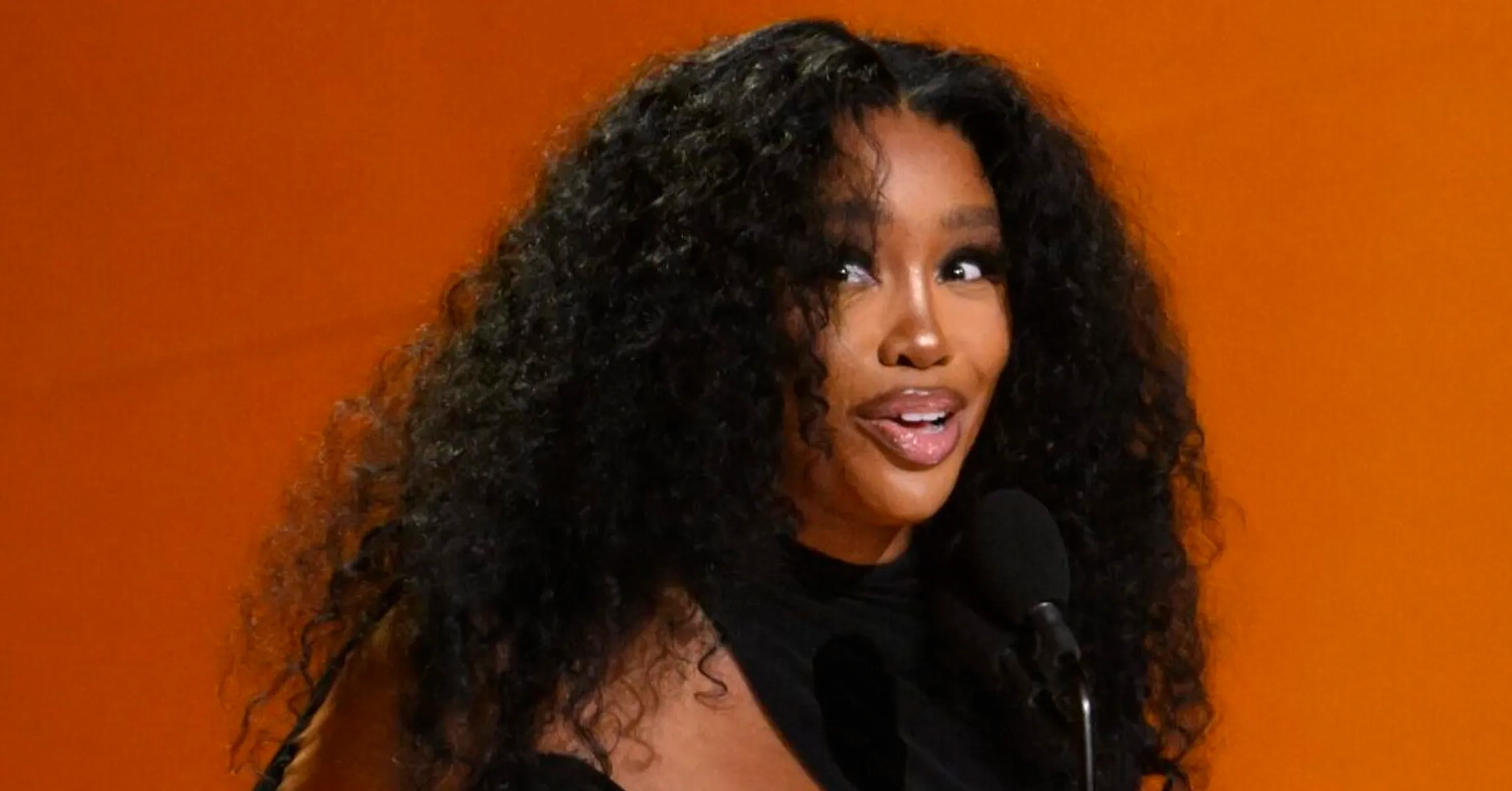 SZA Claims She Was Targeted By “Tech Engagement Farms”