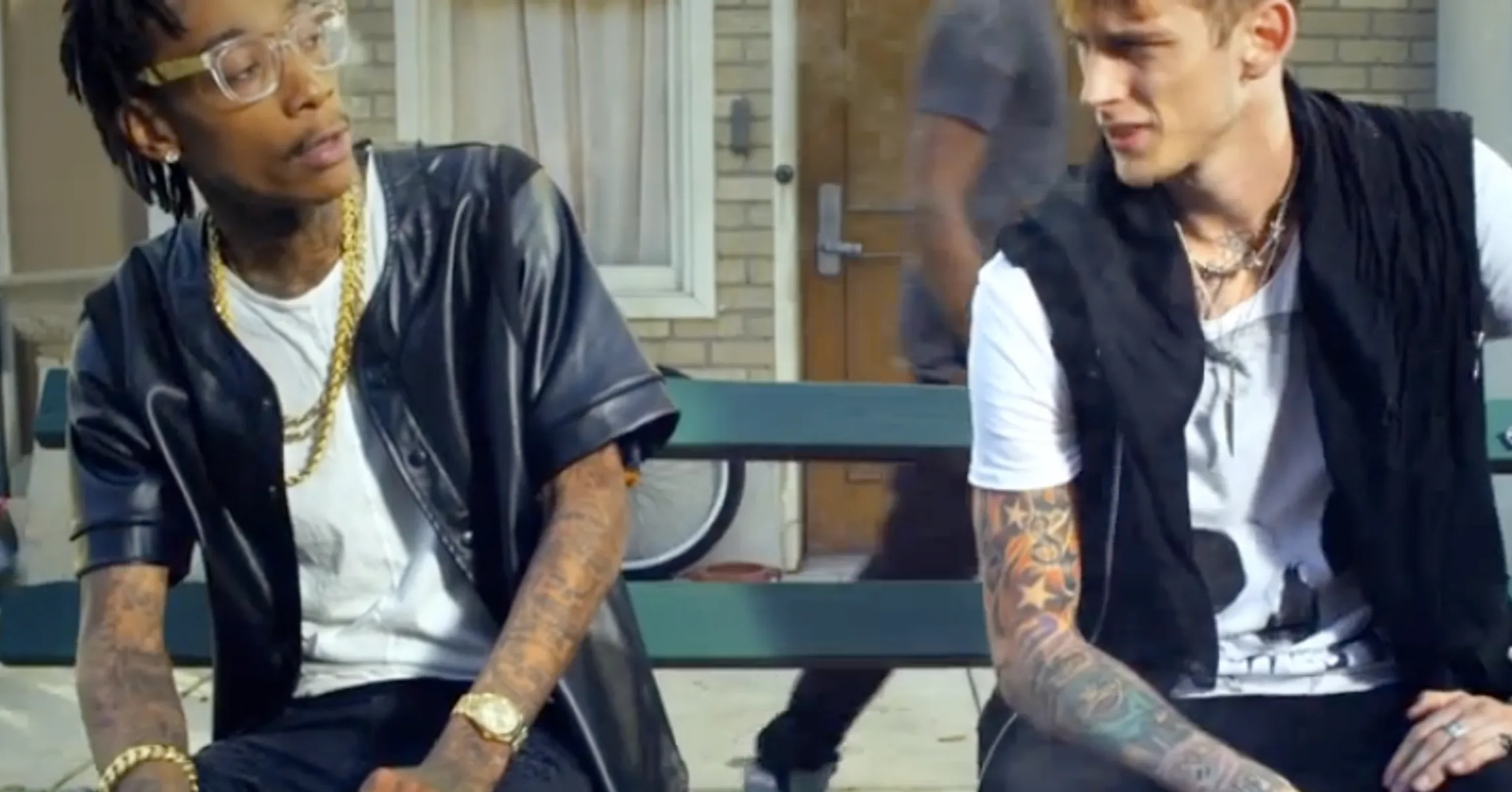 Machine Gun Kelly Feat. Wiz Khalifa "Mind Of A Stoner" Video