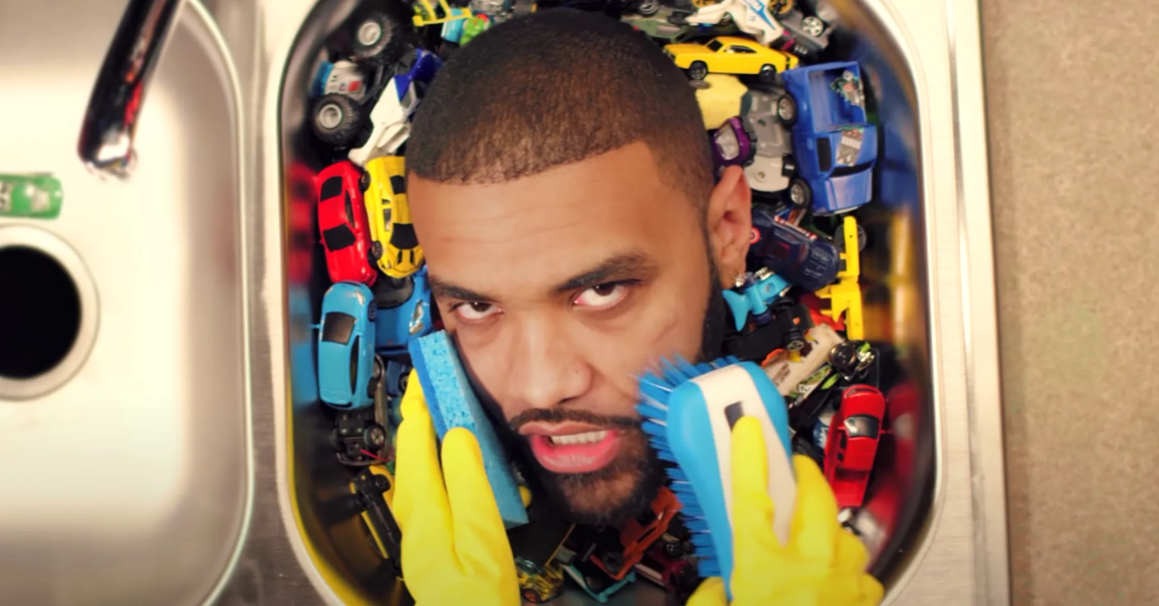 Joyner Lucas Stunts With Mark Wahlberg & Diddy In "Zim Zimma"