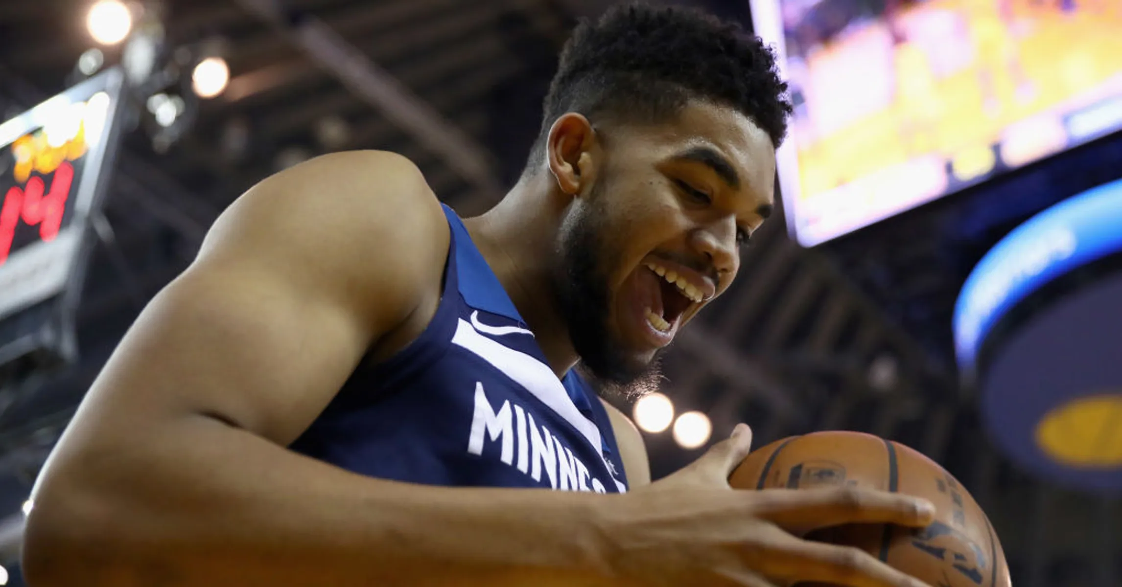 hyperdunk karl anthony towns