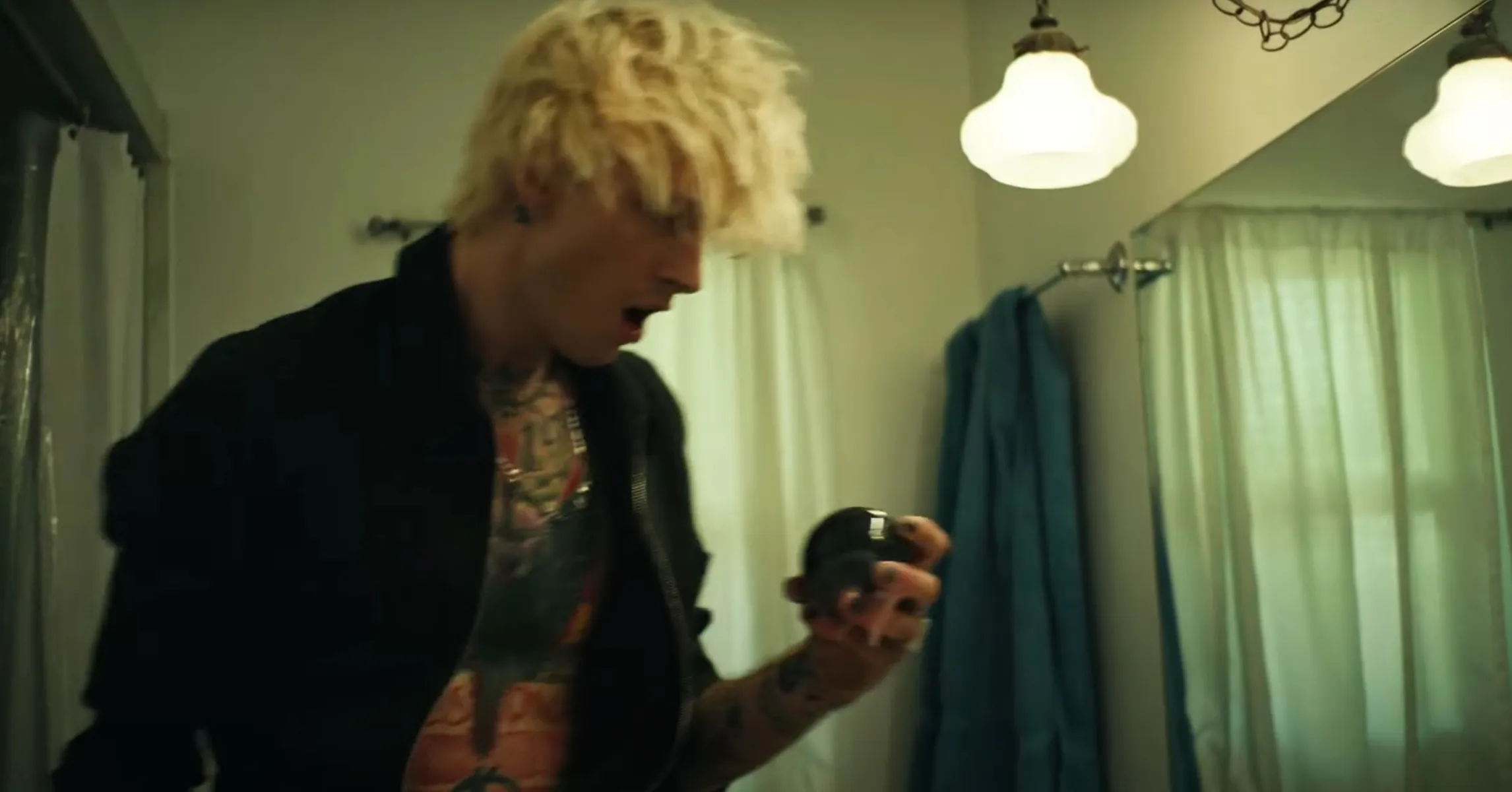 Machine Gun Kelly & Halsey Connect In 