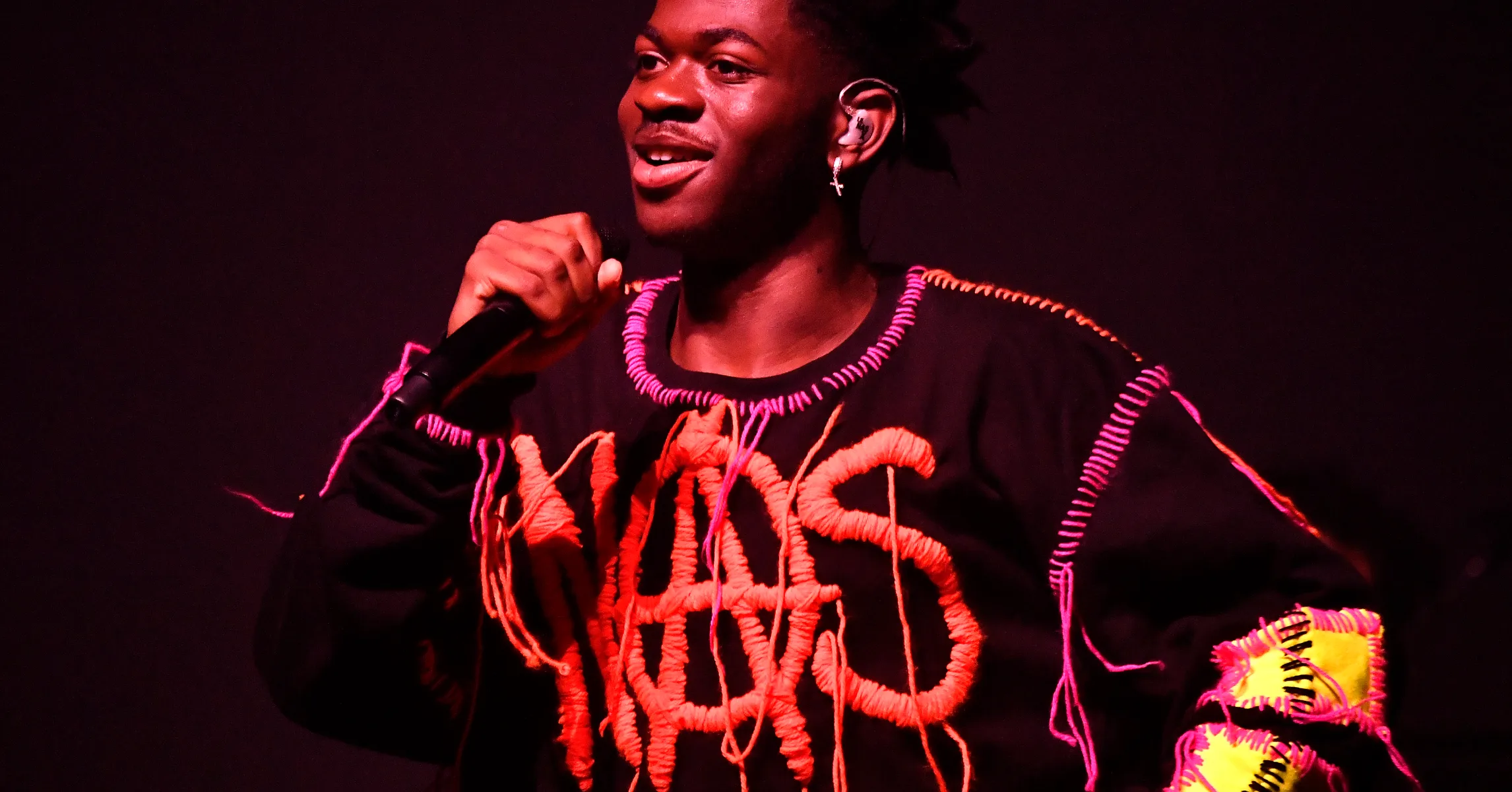 Lil Nas X Celebrates A FirstTime Homeowner(02)