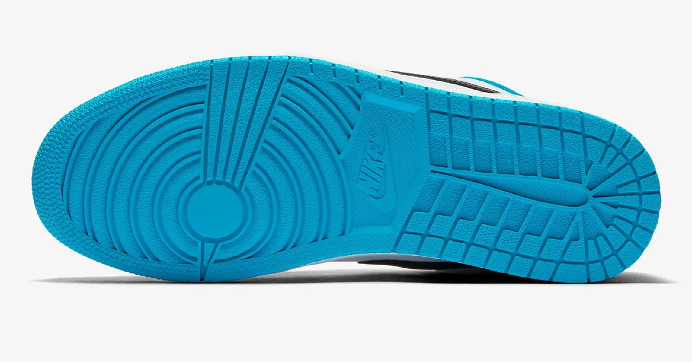 aj1 low se laser blue