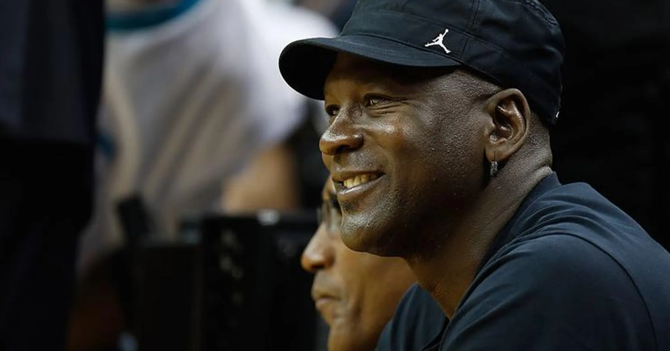 michael jordan slaps monk