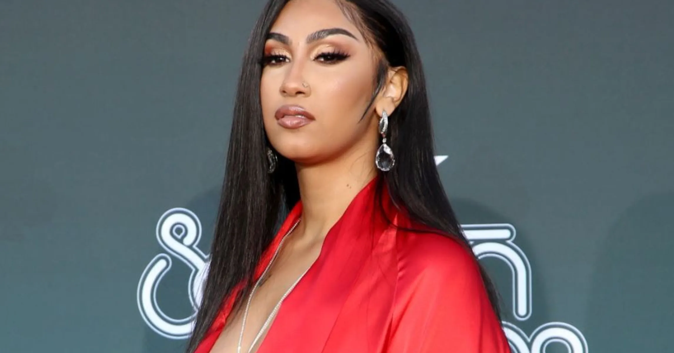 Queen Naija Flexes In Sexy Bathing Suit Pics, Calls Out Body Shamers