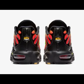 nike air max plus black volt solar red
