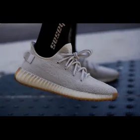 yeezy sesame korea
